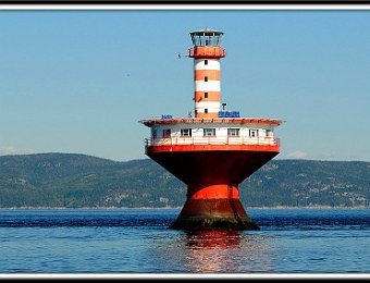 Lighthouse at entrance to Saguenay Fjord