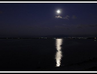 Moonset over the Indian River